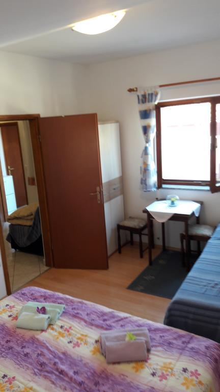 Apartments Ema Pula Exterior photo